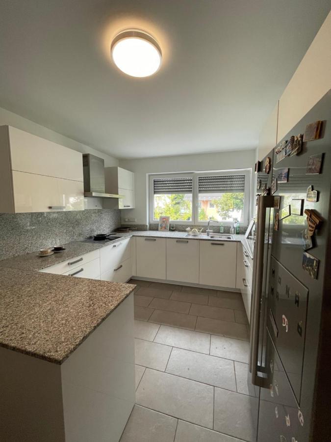 Familienfreundliche Mit 110qm In Ruhiger Und Gut Angebundener Lage Apartamento Munique